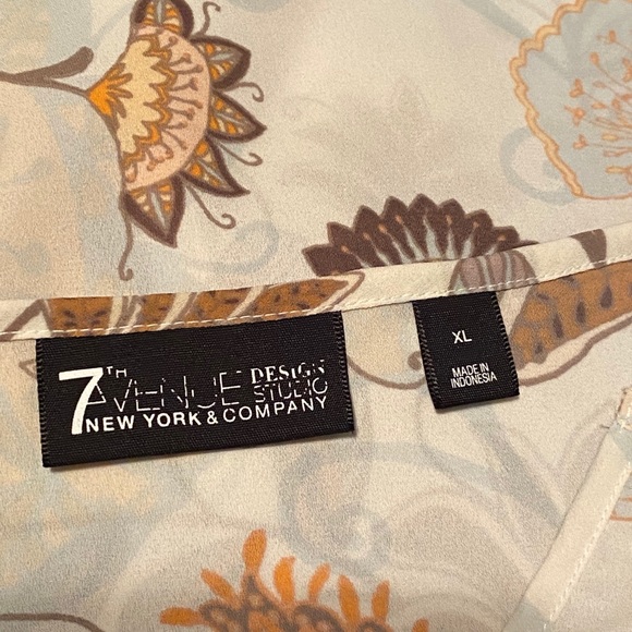 Blouse - Picture 3 of 4